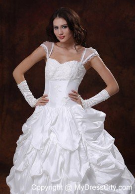 Appliques Decorate Bust Sweetheart Neckline Cap Sleeves Wedding Dress