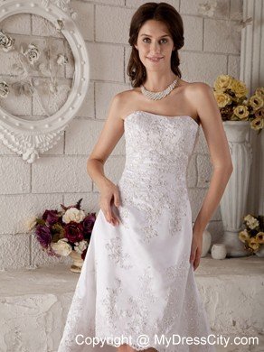 Discounted Strapless High-low Embroidery and Beading Lace Wedding Dress