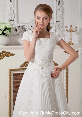 Discounted A-line Court Train Chiffon Beading Pleated Square Bridal Dress