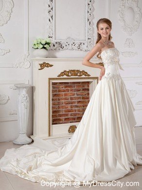 Romantic A-line Strapless Court Train Appliques Bowknot Wedding Dress