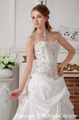 Noble A-line Sweetheart Appliques Pick-up Wedding Dress with Court Train