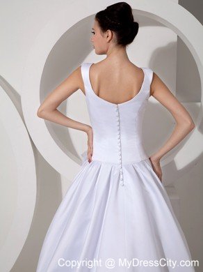 2013 Lovely A-line Scoop Court Train White Wedding Dress with Ribbon