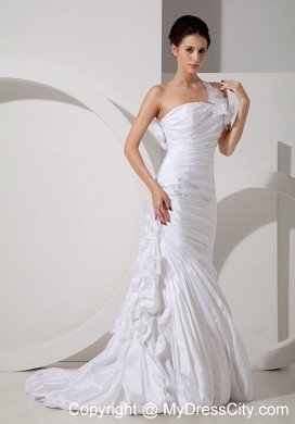 Trendy Mermaid Floor-length One Flowery Shoulder Wedding Dress with Train