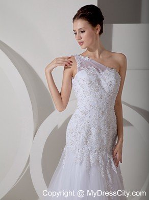 Lovely A-line Court Train Tulle and Lace Bridal Gowns with Single Shoulder