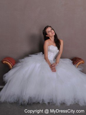 Cheap A-line Strapless Tulle Appliques Wedding Dress with Chapel Train