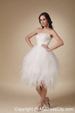 Lovely White Strapless A-line Tulle Beaded Wedding Dress Tea-length