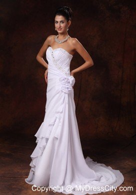 Chiffon Beading Brush Train A-Line Sweetheart Bridal Gowns with Flower