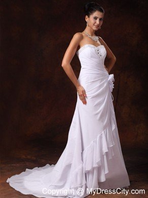 Chiffon Beading Brush Train A-Line Sweetheart Bridal Gowns with Flower