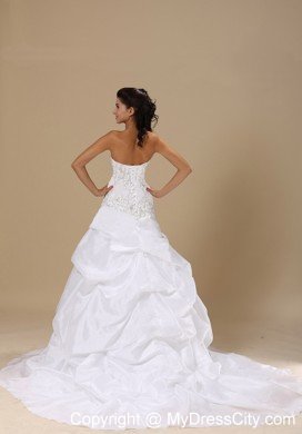 Embroidery Decorate Strapless A-line Pick-ups Bridal Gown with Train