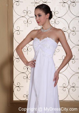 Lace Decorated Bust Chiffon Wedding Dress with Lace-up Back