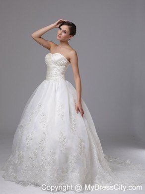 Ruched Bodice and Sweetheart Appliques Ball Gown Bridal dress