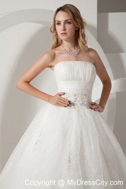 Pretty A-line Strapless Floor-length Embroidery Wedding Dress