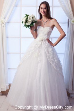 A-line Sweetheart Tulle Appliques and Flowers Wedding Dress