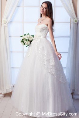 A-line Sweetheart Tulle Appliques and Flowers Wedding Dress