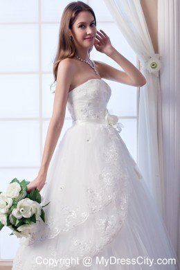 A-line Sweetheart Tulle Appliques and Flowers Wedding Dress