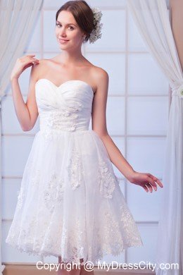 Sweetheart A-line Mini-length Organza Bridal Dress with Appliques