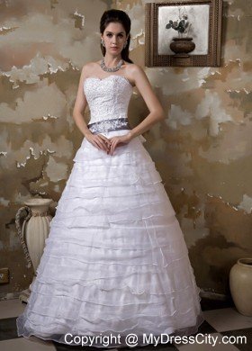 Appliques Sweetheart Taffeta and Organza Tiered Bridal Gown