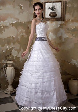 Appliques Sweetheart Taffeta and Organza Tiered Bridal Gown