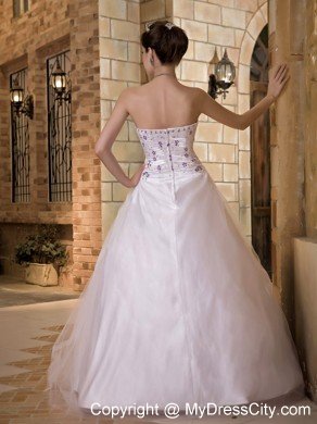 Embroidery Sweetheart Taffeta and Tulle Church Wedding Dress