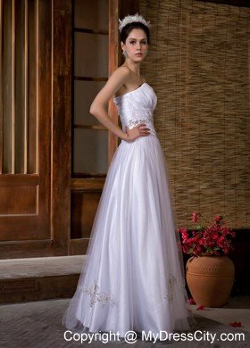 Sweetheart Floor-length Taffeta and Tulle Appliques Bridal Dress