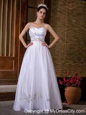 Sweetheart Floor-length Taffeta and Tulle Appliques Bridal Dress