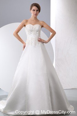 Sweetheart Satin Appliques Fitted Wedding Dress with Court Train