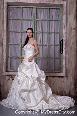 Vintage Taffeta and Lace Wedding Dress with Appliques and Flower