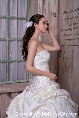 Vintage Taffeta and Lace Wedding Dress with Appliques and Flower