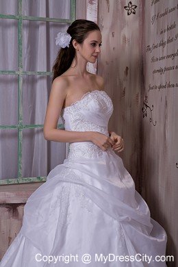 Taffeta and Organza Strapless Appliques Bridal Dress with Train