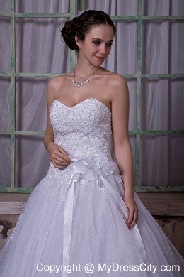 Sweetheart Chapel Train Appliques Bridal Dress with Flower Sash