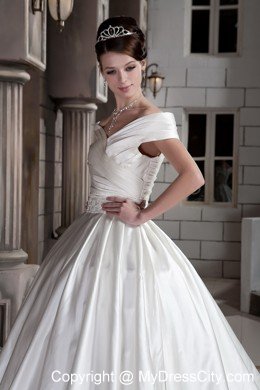 Off The Shoulder Ruching Court Train Wedding Bridal Gowns with Clasp Handle