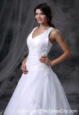 Appliques V-neck Chapel Train 2013 Wedding Anniversary Dress for Church