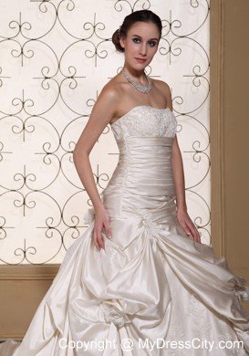 Pick Ups Lace Strapless Chapel Train Ivory 2013 Cheap Wedding Gowns