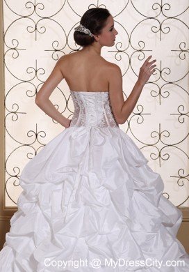 Chapel Train Pick Ups Sweetheart Wedding Gowns with Transparent Organza