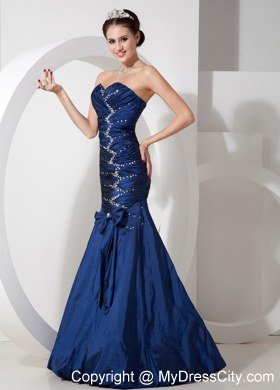 Exquisite Navy Blue Mermaid Evening Dress with Beading and Ruches