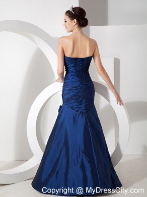 Exquisite Navy Blue Mermaid Evening Dress with Beading and Ruches