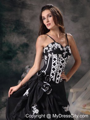 Black Spaghetti Straps Prom Evening Dresses with Appliques Pick-ups