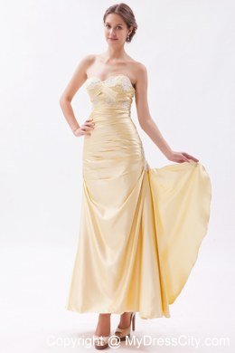 Sweetheart Floor-length Champagne Prom Dress with Appliques