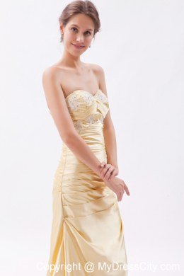 Sweetheart Floor-length Champagne Prom Dress with Appliques