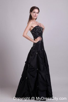 A-Line Strapless Beading Long 2013 Black Prom Gowns