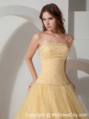 Clearance Strapless Beading Tulle Light Yellow Quinceanera Dress