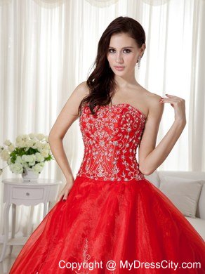 Red Sweetheart Embroidery and Beading Quinceanera Gowns