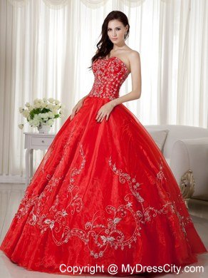 Red Sweetheart Embroidery and Beading Quinceanera Gowns