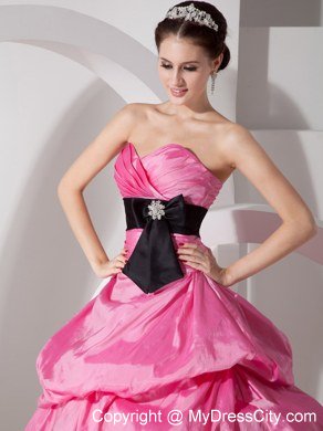 A-line Sweetheart Hot Pink Taffeta Quinceanera Gowns with Sash