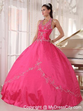 Taffeta Embroidery Halter Red Quinceanera Gowns Designer