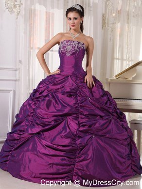 Latest Styles Beading Pick-Ups Purple Quinceanera Gowns 2013