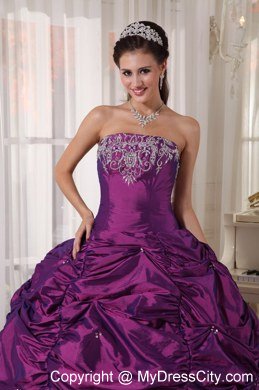 Latest Styles Beading Pick-Ups Purple Quinceanera Gowns 2013