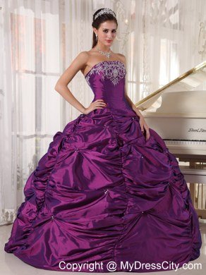 Latest Styles Beading Pick-Ups Purple Quinceanera Gowns 2013