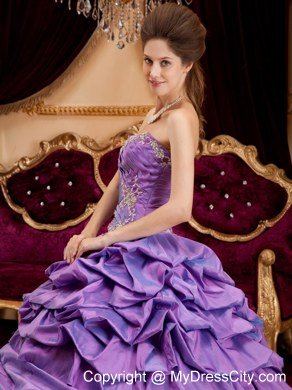 Purple Sweetheart Appliques Taffeta 2013 Quinceanera Gowns