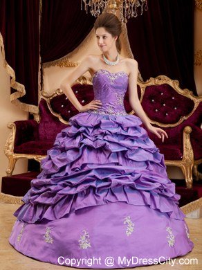 Purple Sweetheart Appliques Taffeta 2013 Quinceanera Gowns